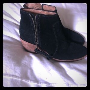 Madewell black suede booties